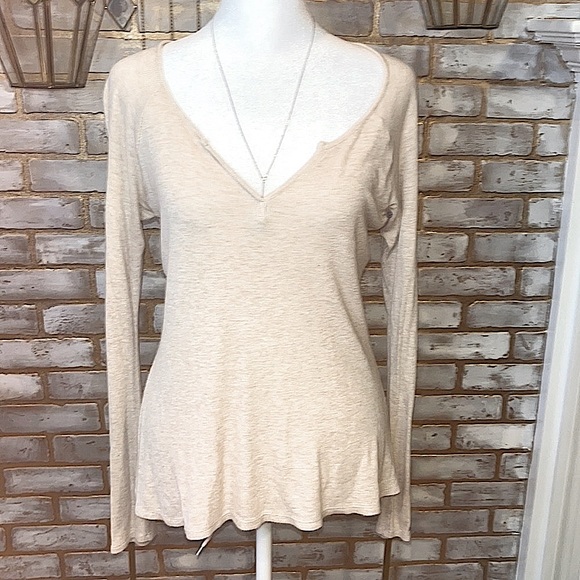 Hippie Rose Beige V-Neck Long Sleeved Thermal Top, Size Small. - Picture 2 of 6
